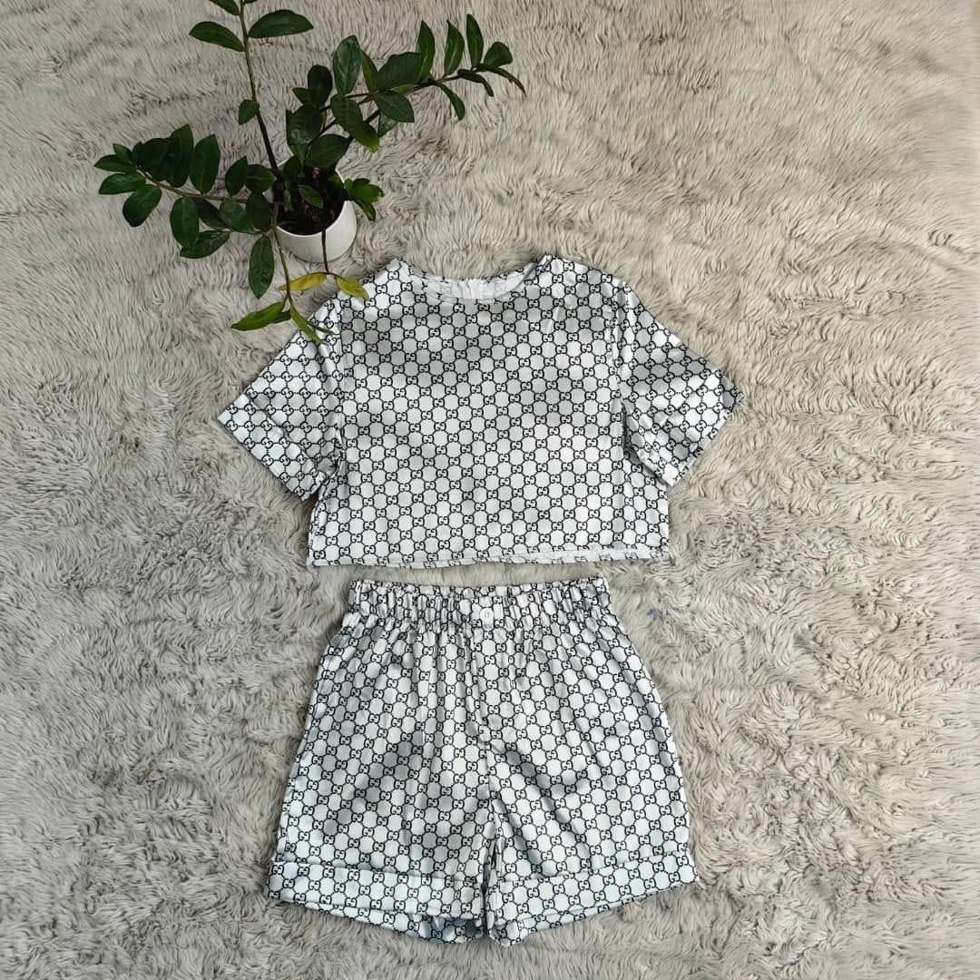 GG women’s 2 piece