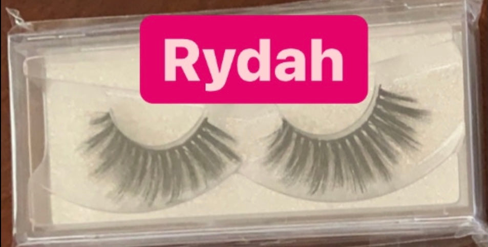 iBeauTay Lashes